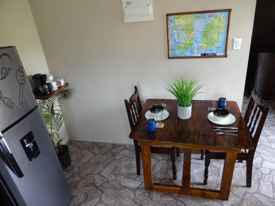 St. George'S Holiday Studio Vacation Of A Lifetime Fontenoy Bagian luar foto